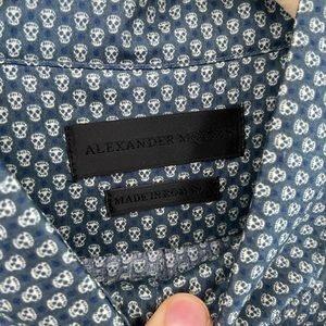Classic skull print Alexander McQueen button up.